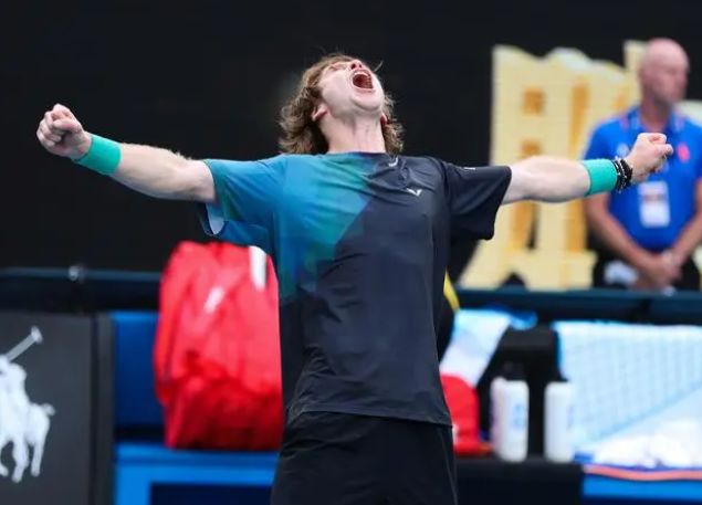 从来不是她 从来不是她