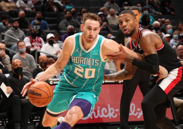 高高在上的 高高在上的