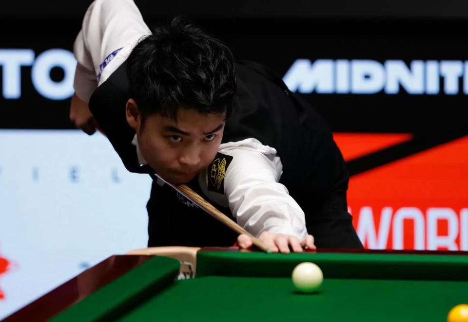 力与坚定的 力与坚定的