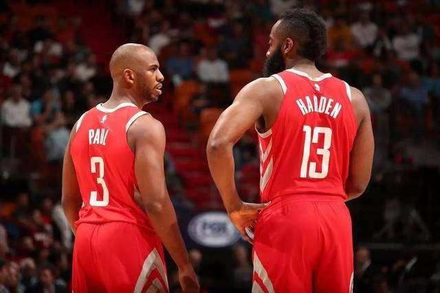 尤其是在两 尤其是在两