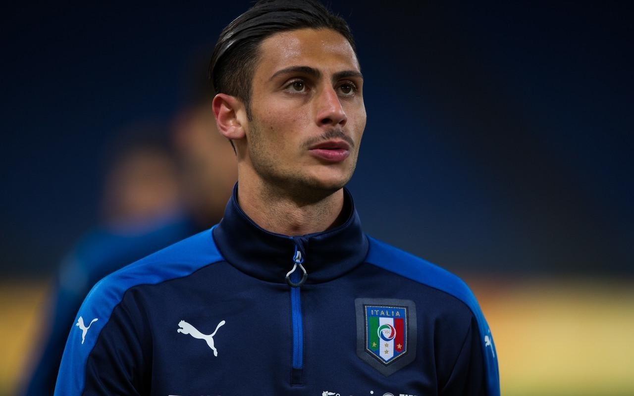 通过回顾沙 通过回顾沙