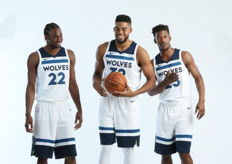 续对边路坦 续对边路坦